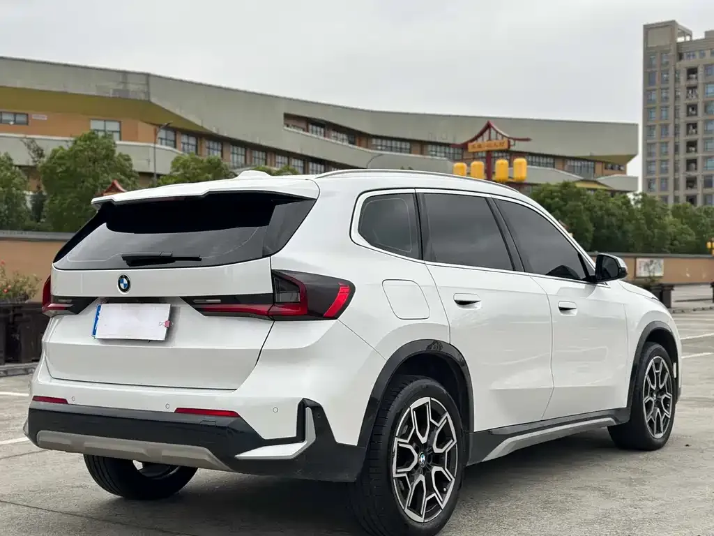 BMW X1 — фото 6