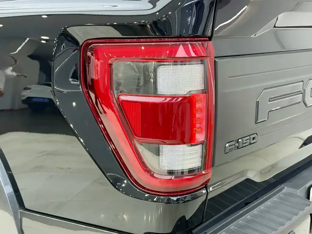 Ford F-150 Raptor — фото 7