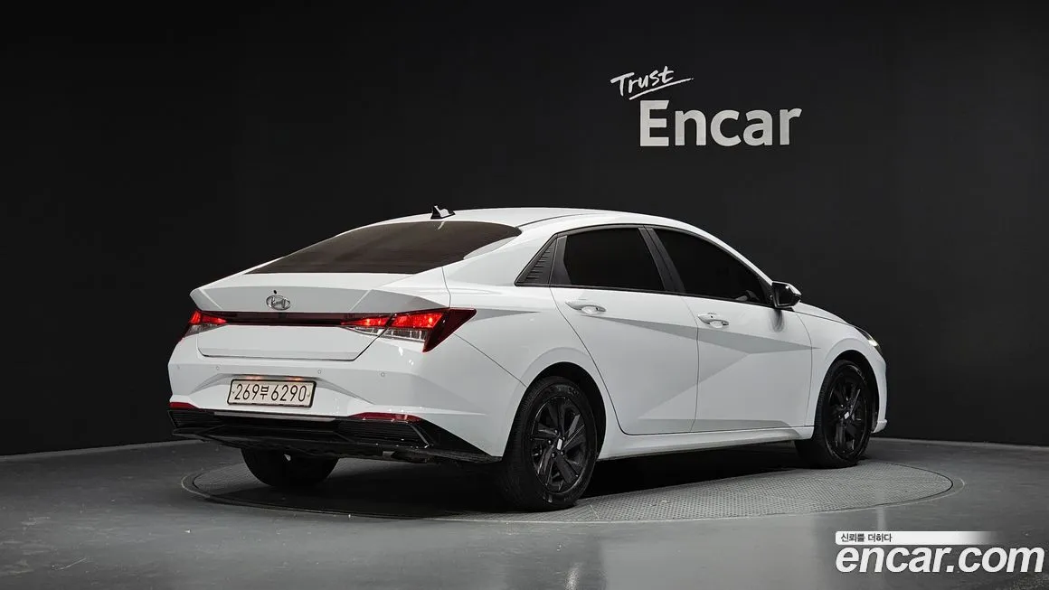 Hyundai AVANTE — фото 2
