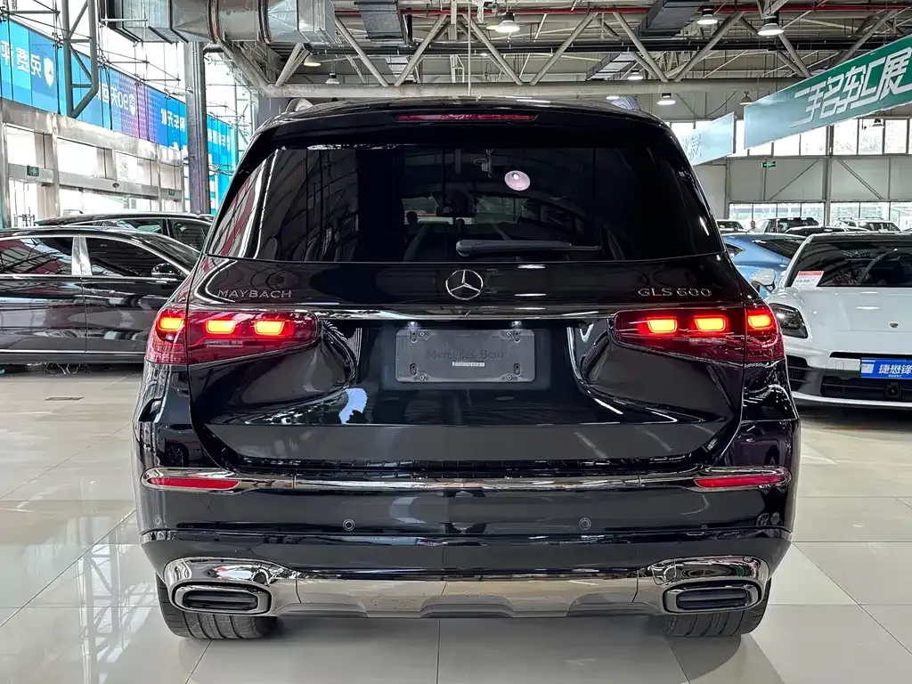 Mercedes-Benz GLS — фото 7