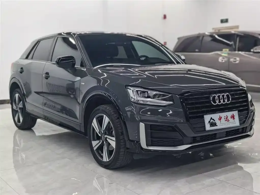 Audi Q2L — фото 4