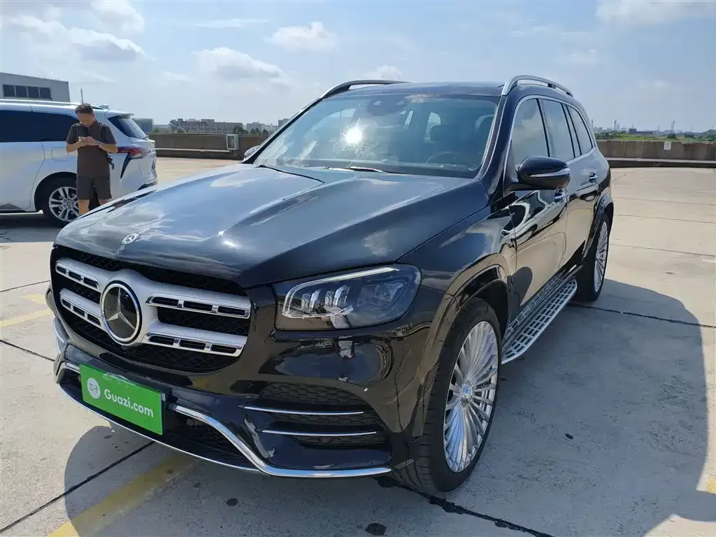 Mercedes-Benz GLS — фото 1
