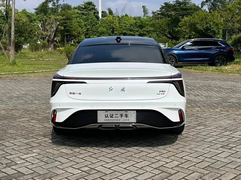 Hongqi H6 — фото 5