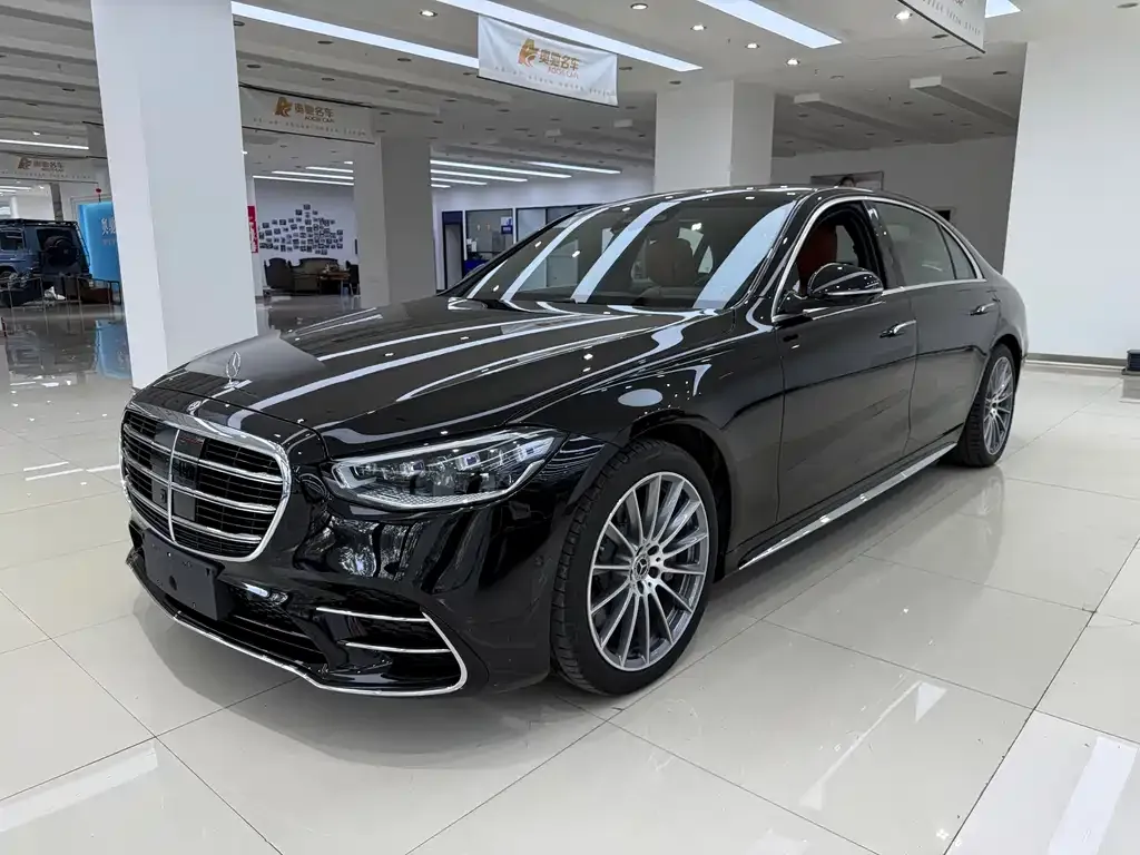 Mercedes-Benz S-Class — фото 1