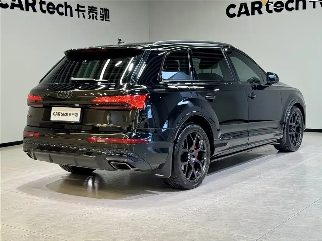 Audi Q7 — фото 4