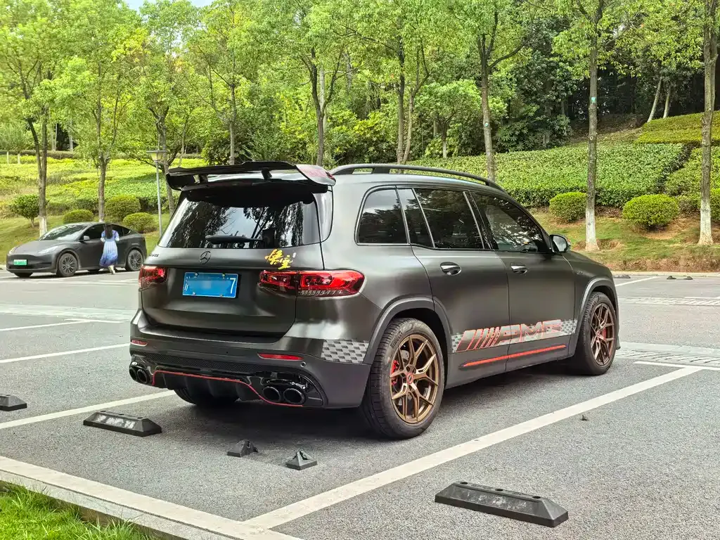 Mercedes-Benz GLB AMG — фото 5