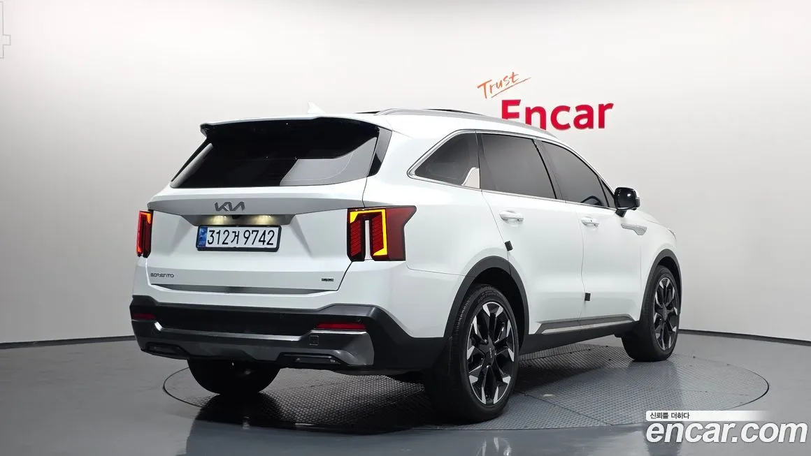 Kia Sorento — фото 2