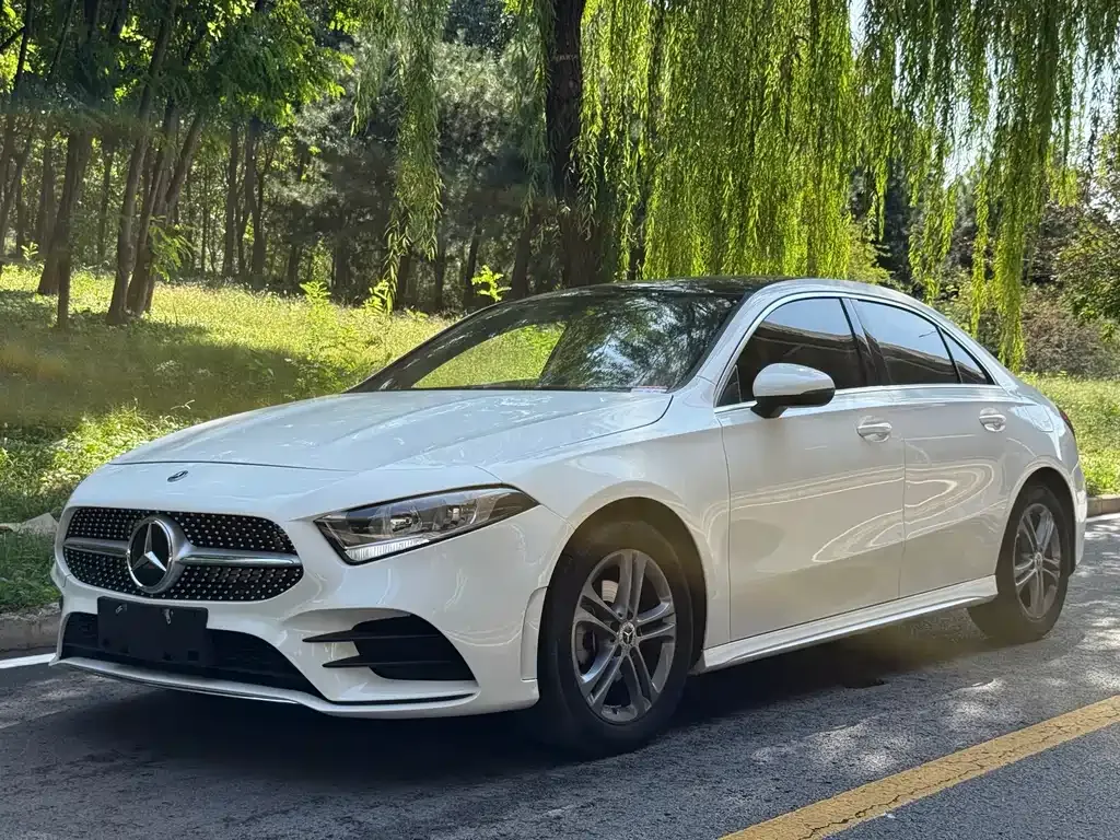Mercedes-Benz A-Class — фото 1