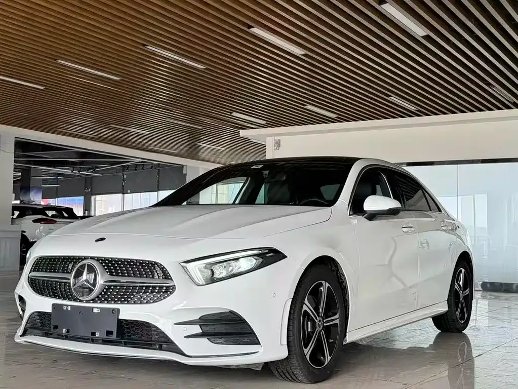 Mercedes-Benz A-Class — фото 1