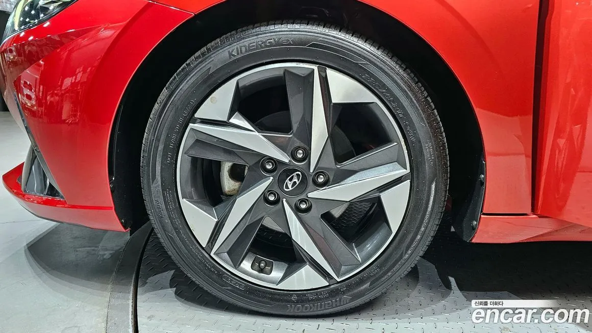 Hyundai AVANTE — фото 5