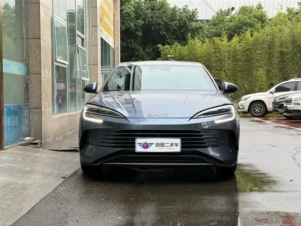 BYD Seal — фото 2