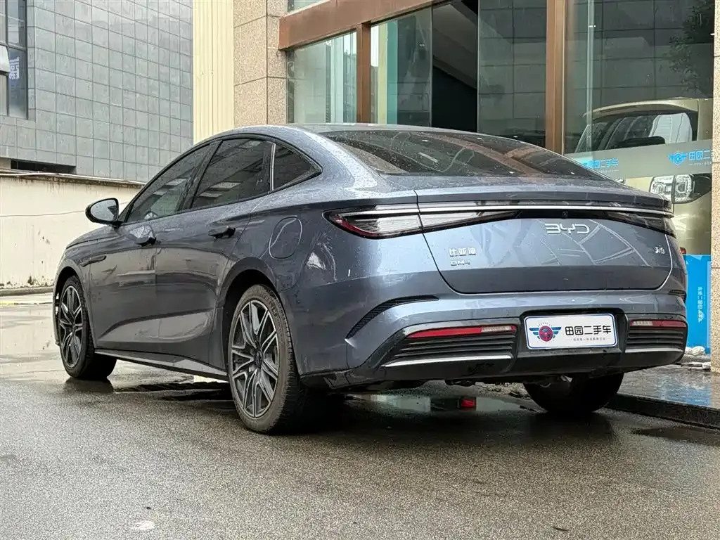 BYD Seal — фото 4