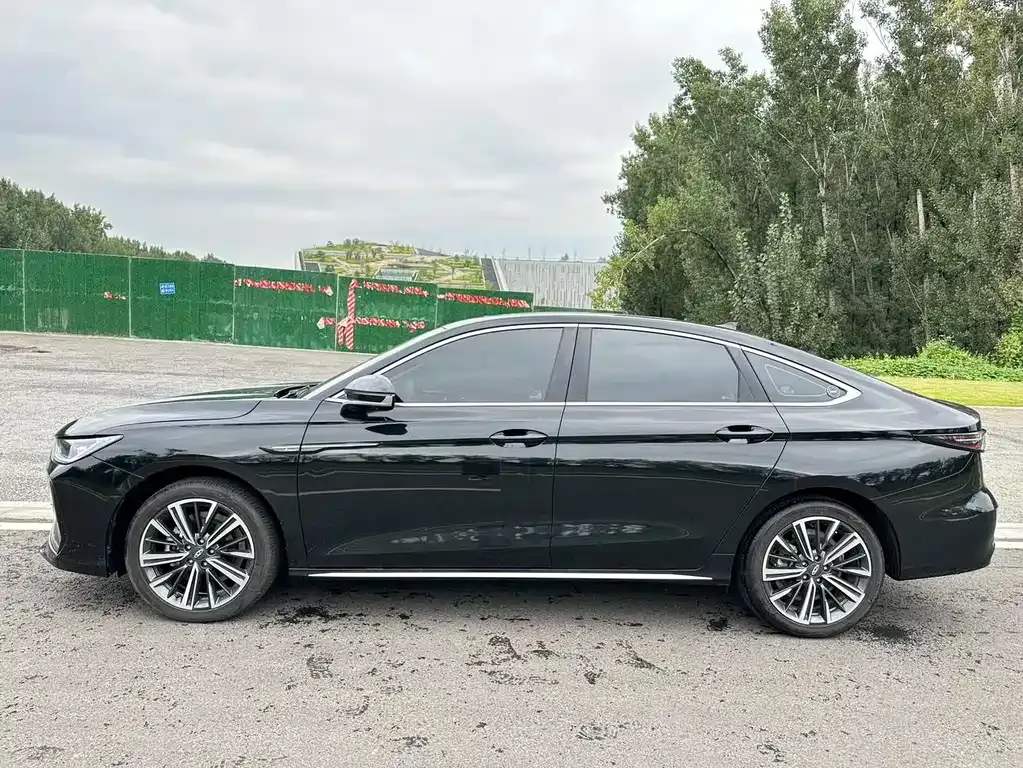 Chery Arrizo 8 PRO — фото 3