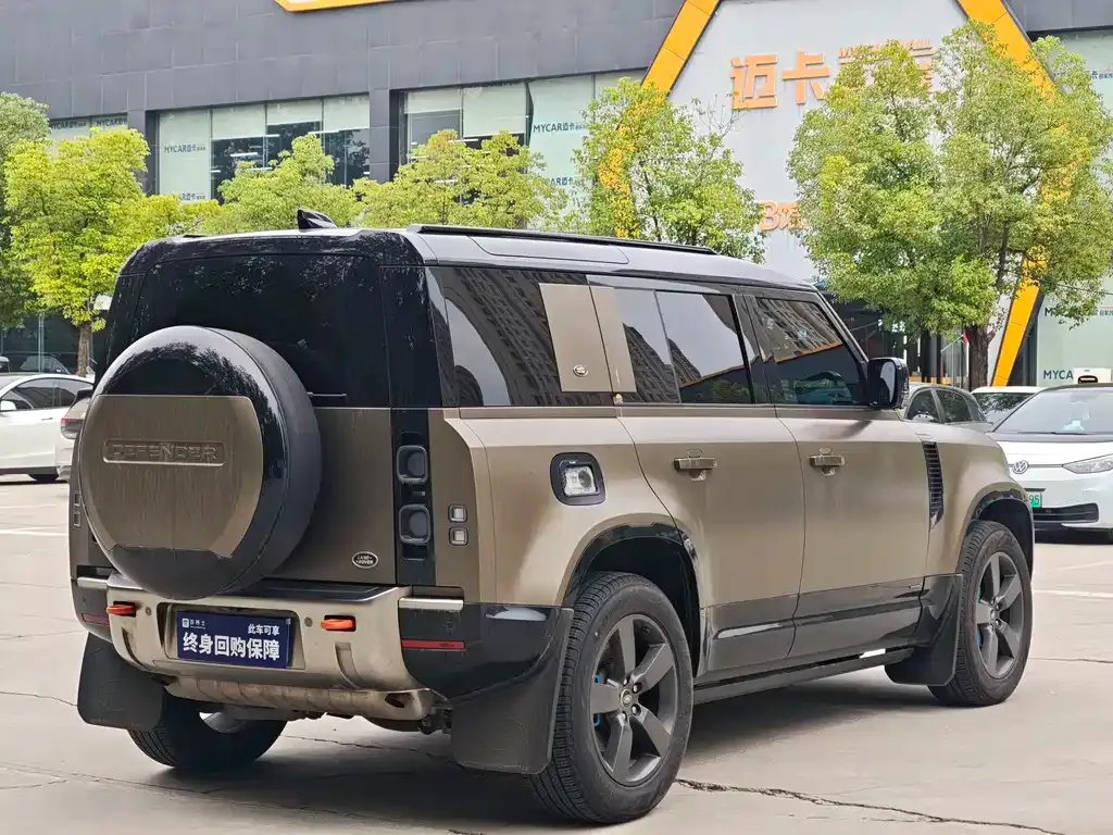 Land Rover Defender — фото 7
