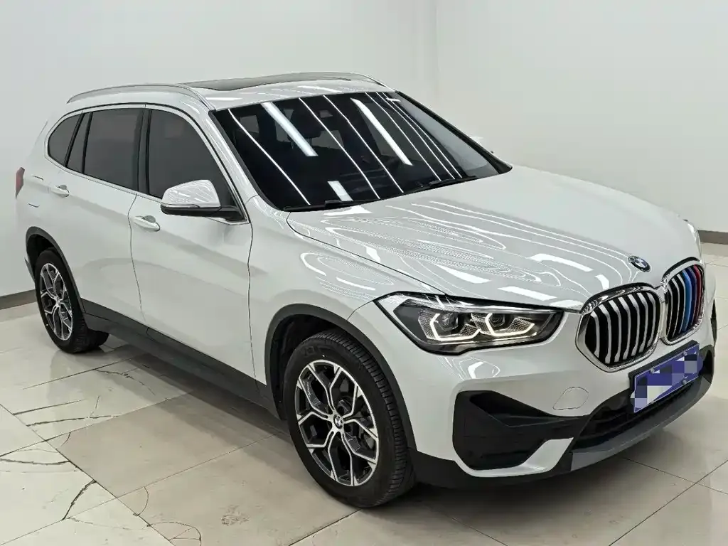 BMW X1 — фото 2