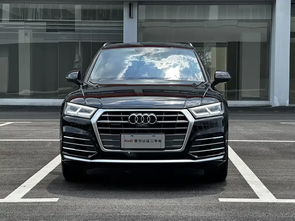 Audi Q5L — фото 2