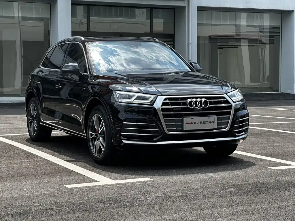 Audi Q5L — фото 3