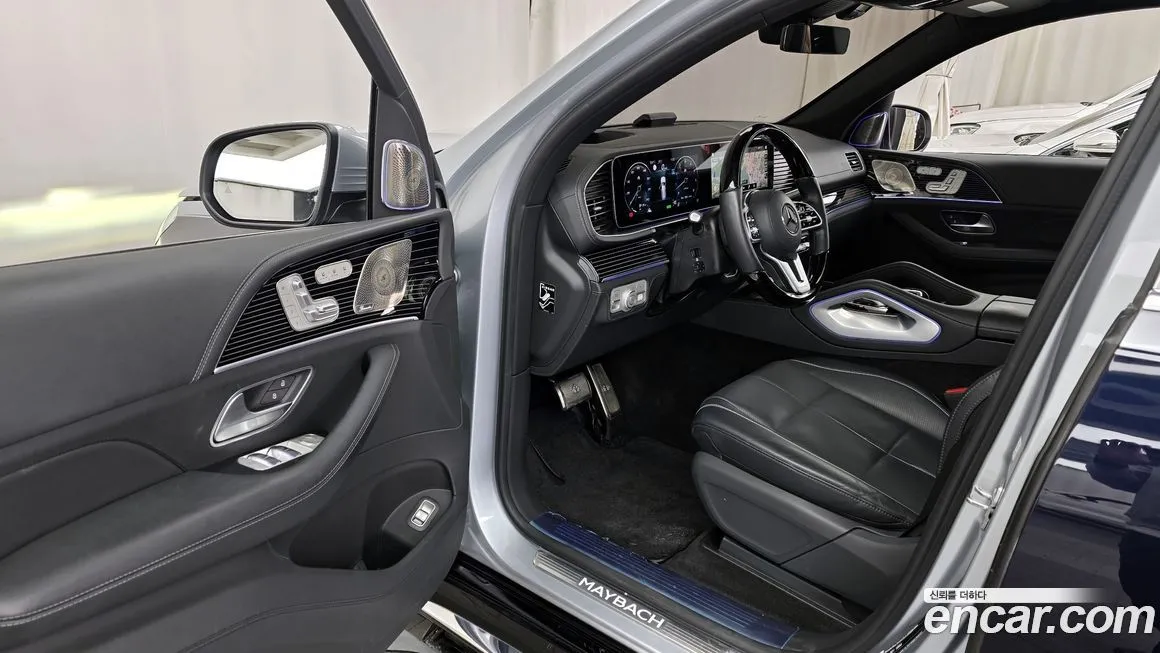 Mercedes-Benz GLS-Class — фото 10