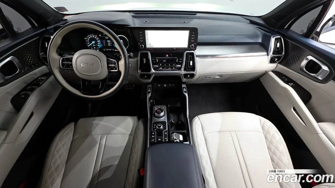 Kia Sorento — фото 7