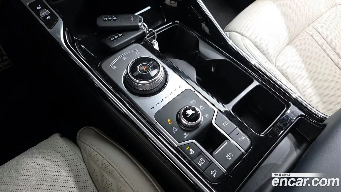 Kia Sorento — фото 9