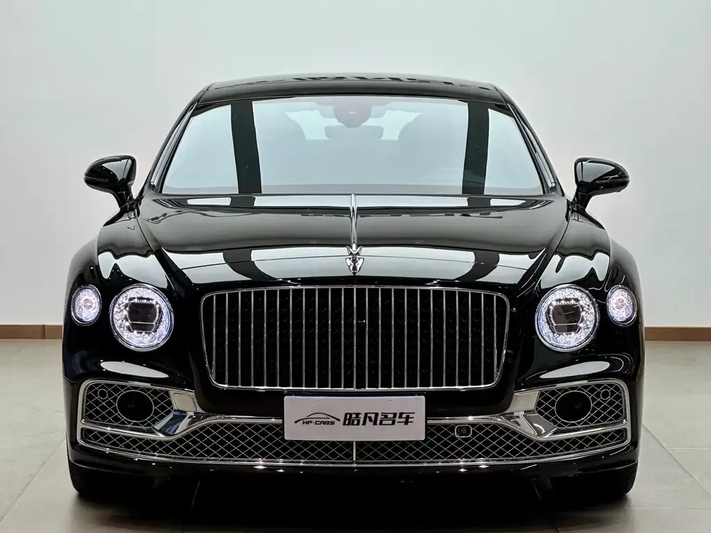 Bentley Flying Spur — фото 2