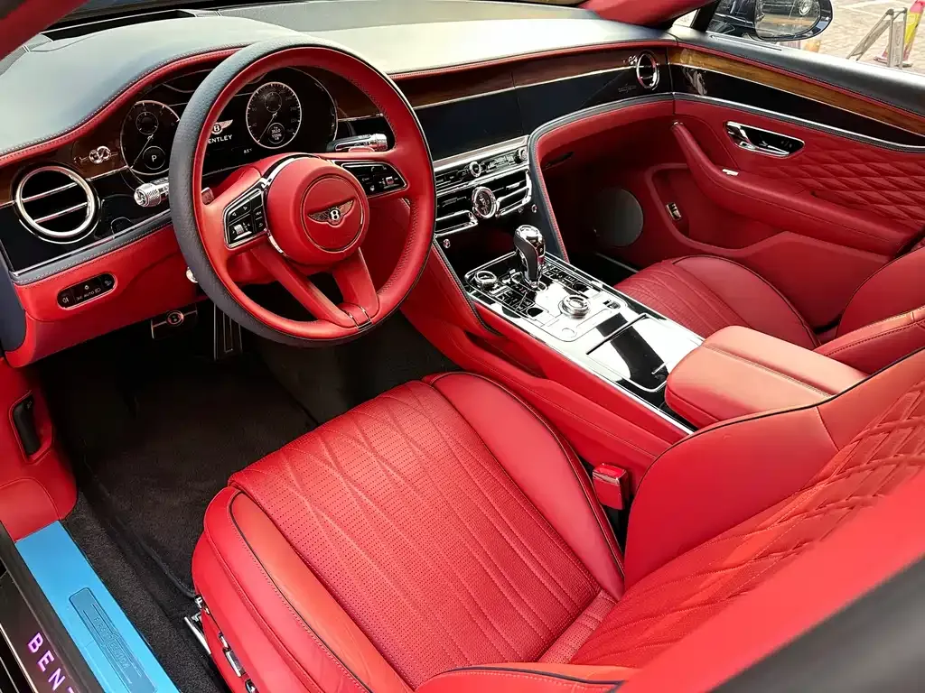 Bentley Flying Spur — фото 5