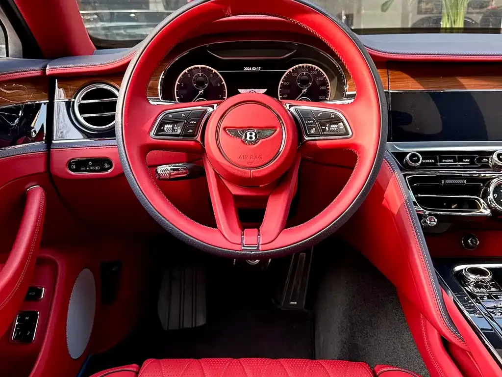 Bentley Flying Spur — фото 7