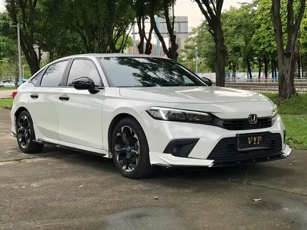 Honda Civic — фото 1