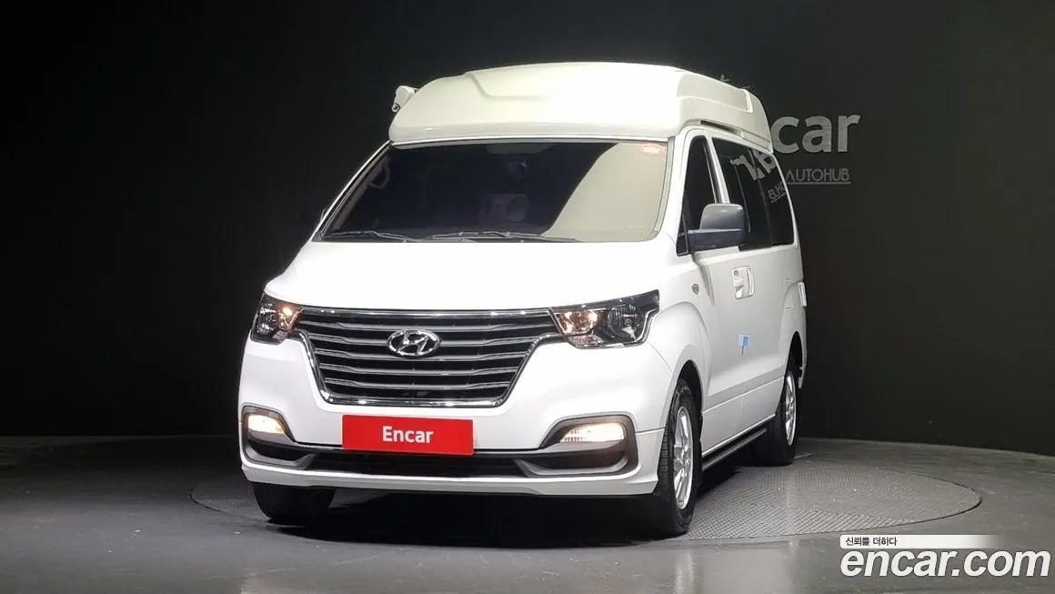 Hyundai Starex — фото 3