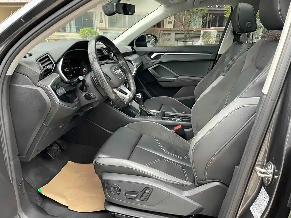 Audi Q3 Sportback — фото 4