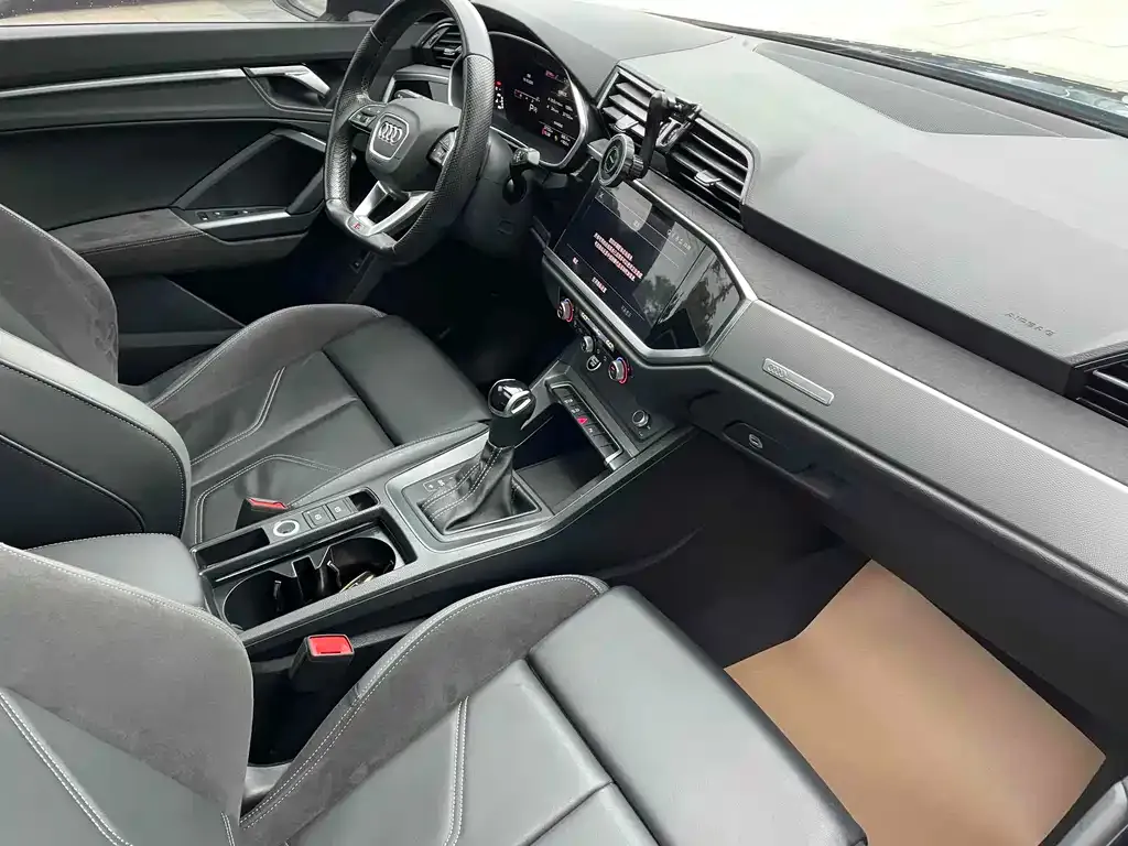 Audi Q3 Sportback — фото 6