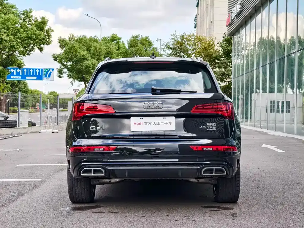 Audi Q5L — фото 4
