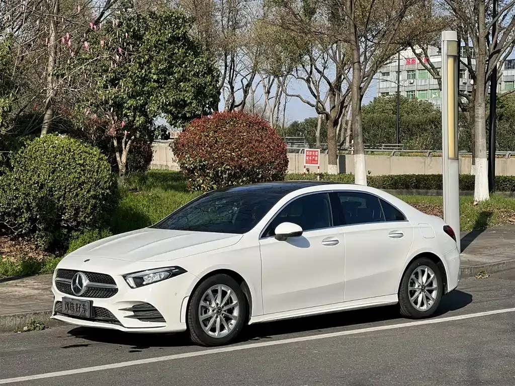 Mercedes-Benz A-Class — фото 4