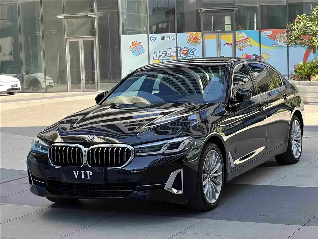 BMW 5 Series — фото 1