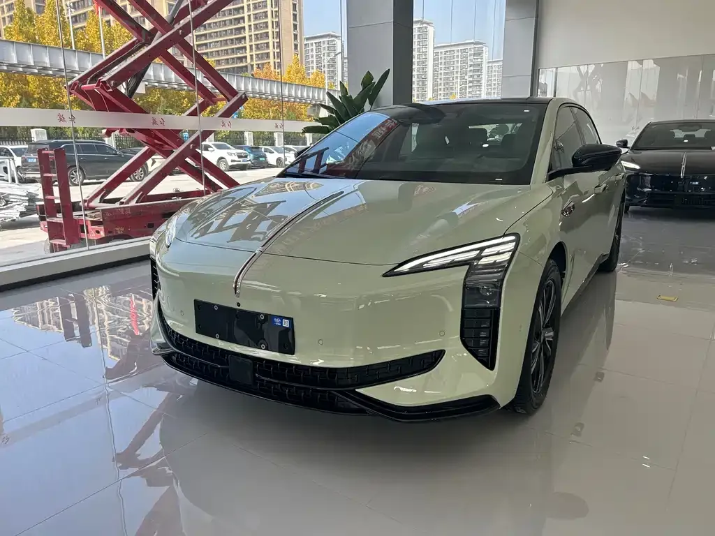 Hongqi EH7 — фото 1