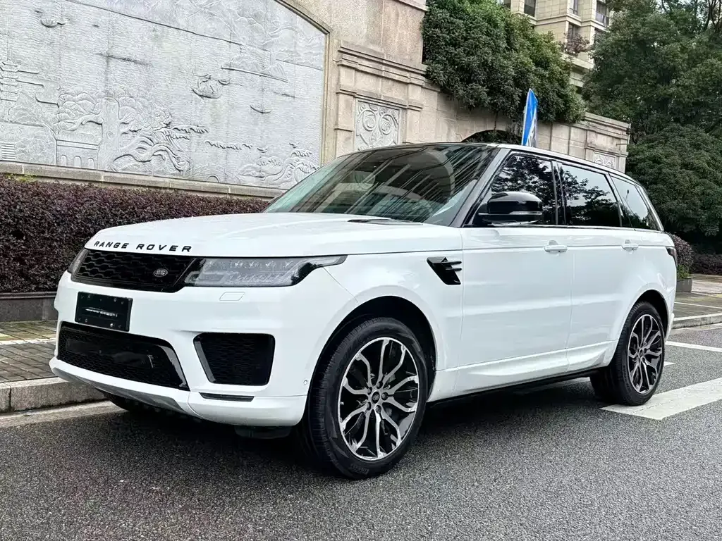 Land Rover Sport — фото 1