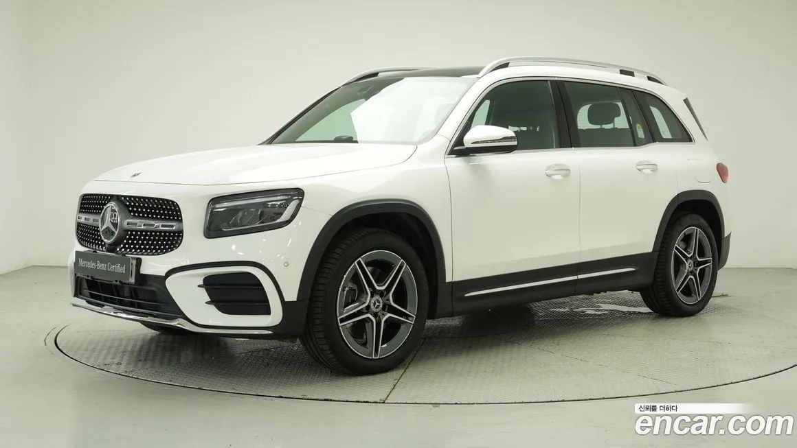 Mercedes-Benz GLB-Class — фото 1