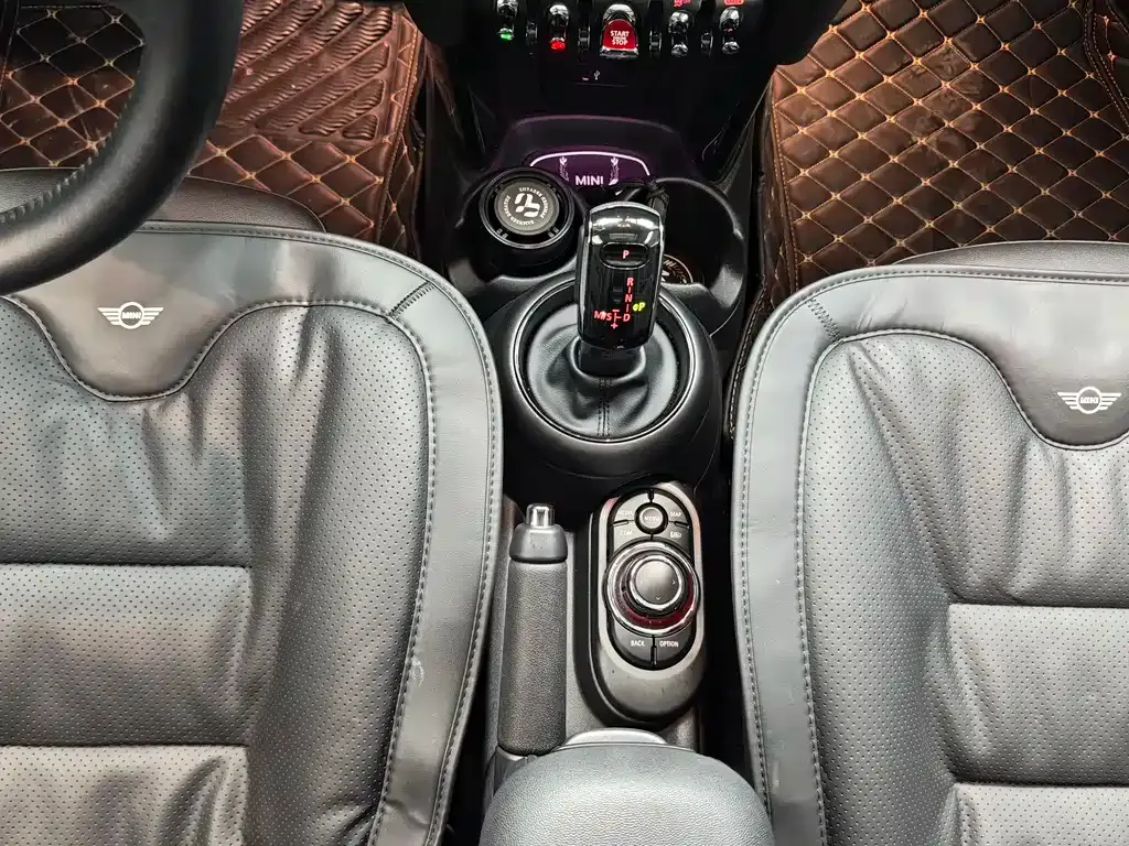 MINI Cooper (3-door) — фото 10
