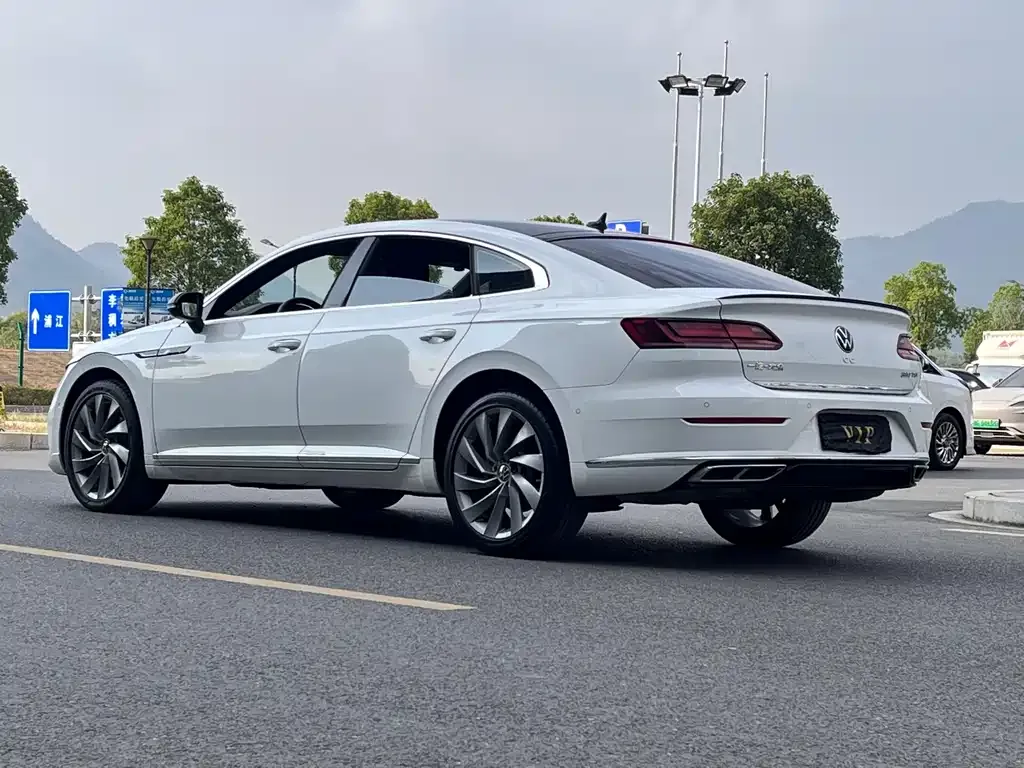 Volkswagen CC — фото 5