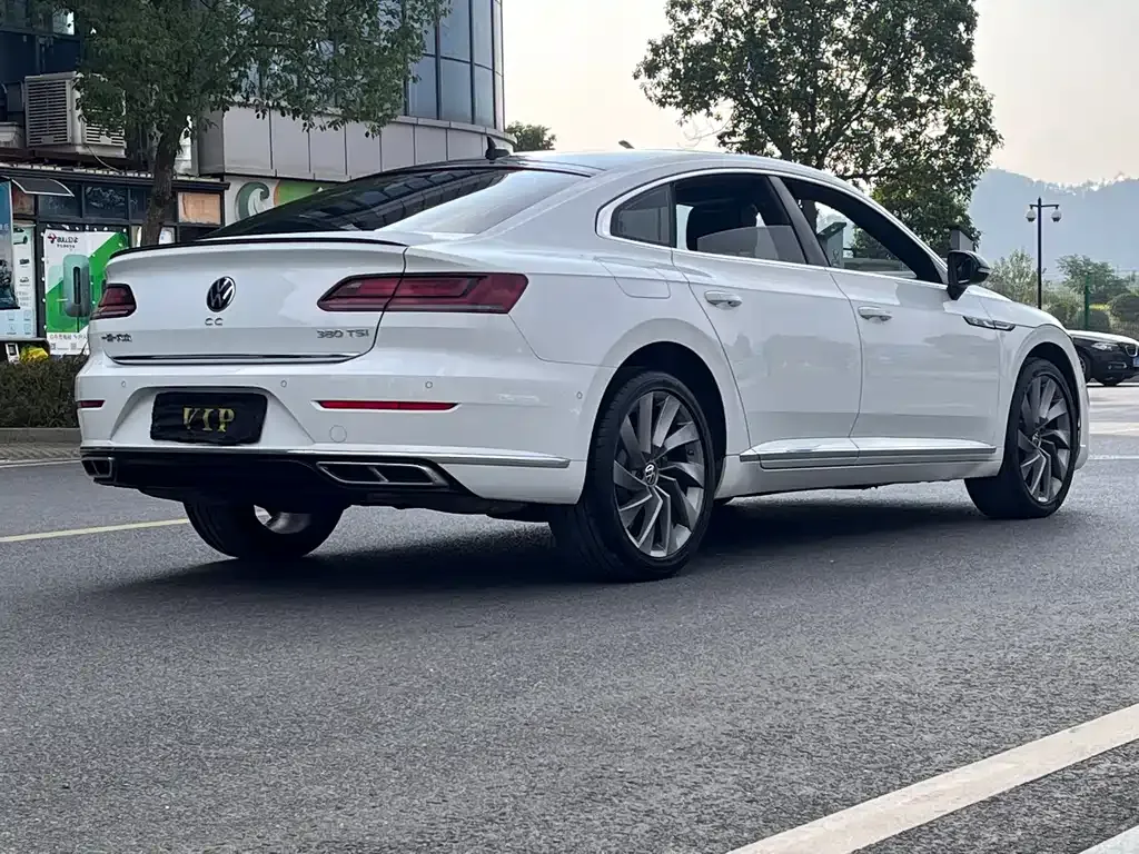Volkswagen CC — фото 7