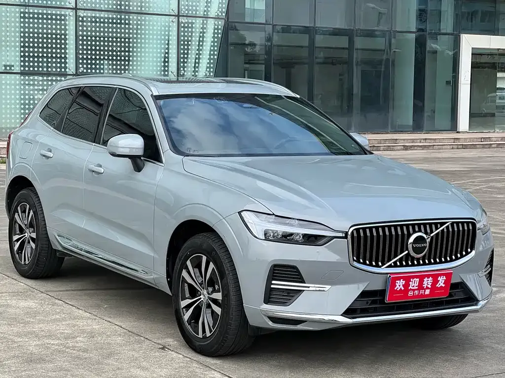 Volvo XC60 — фото 3