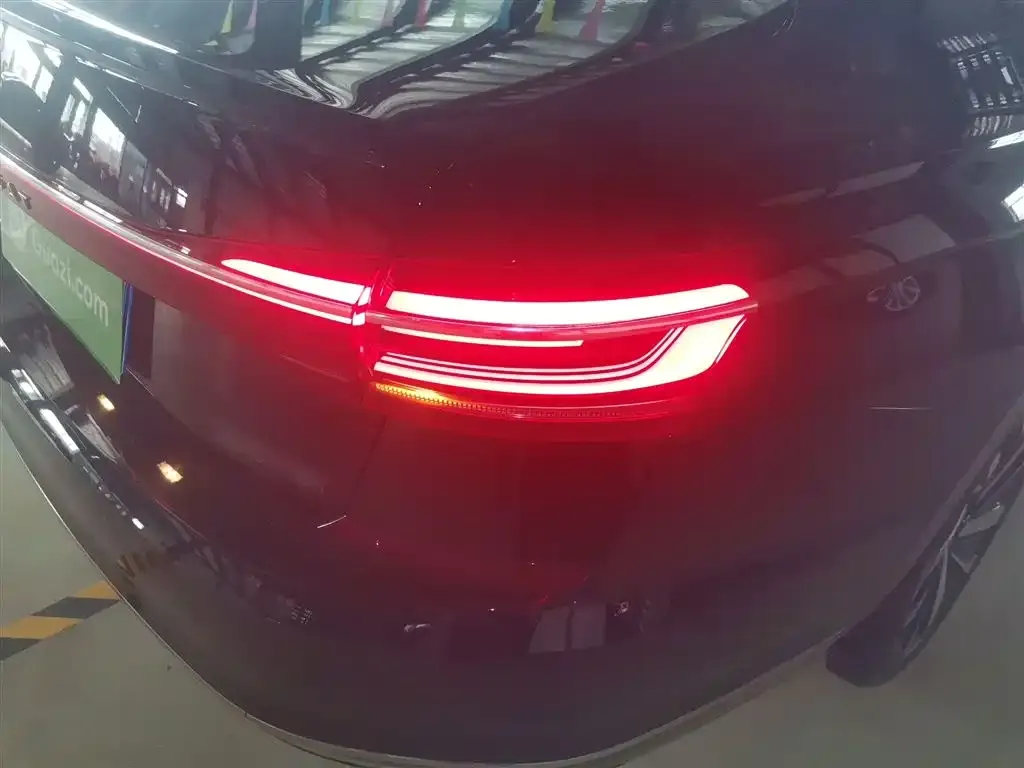 Volkswagen Passat — фото 8