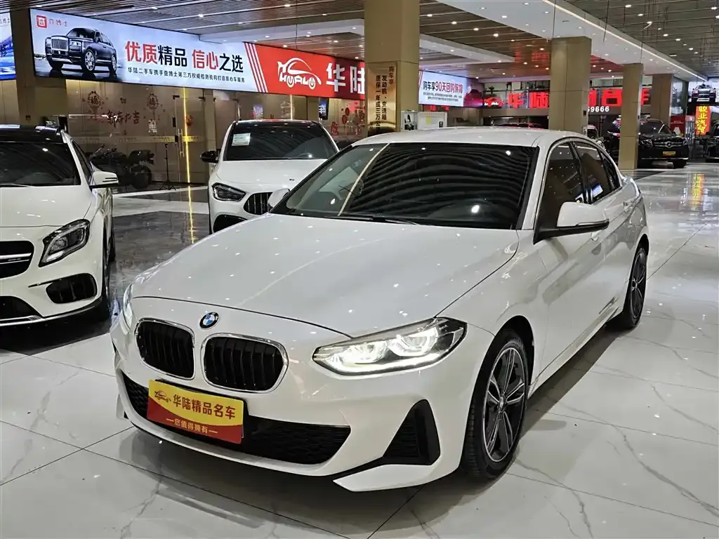 BMW 1 Series — фото 1