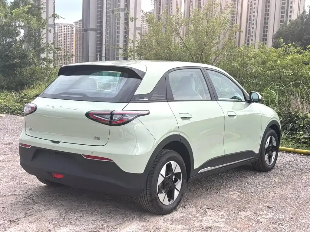 Geely Starburst — фото 7