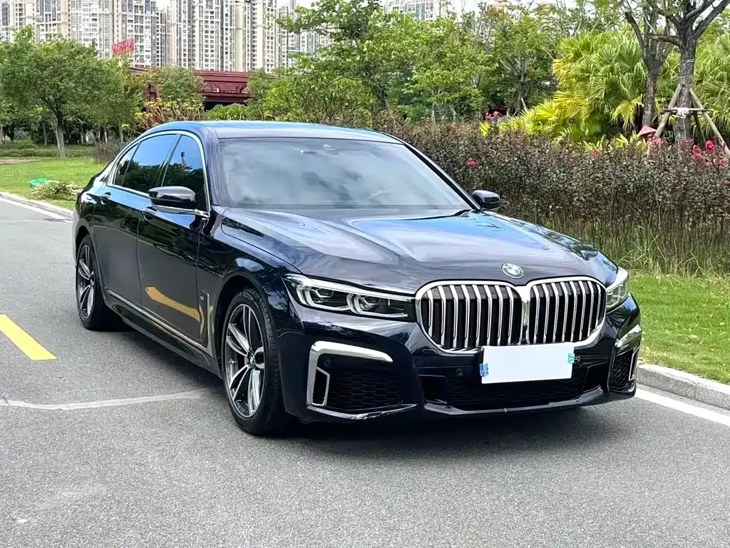 BMW 7 Series — фото 3