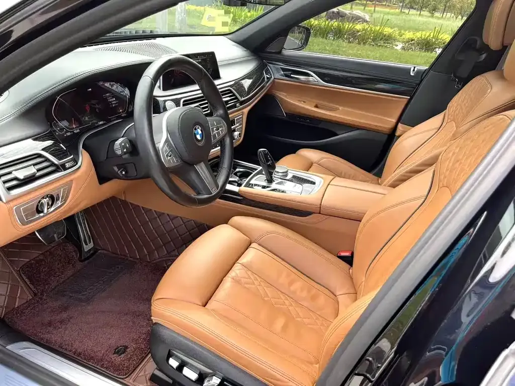 BMW 7 Series — фото 4