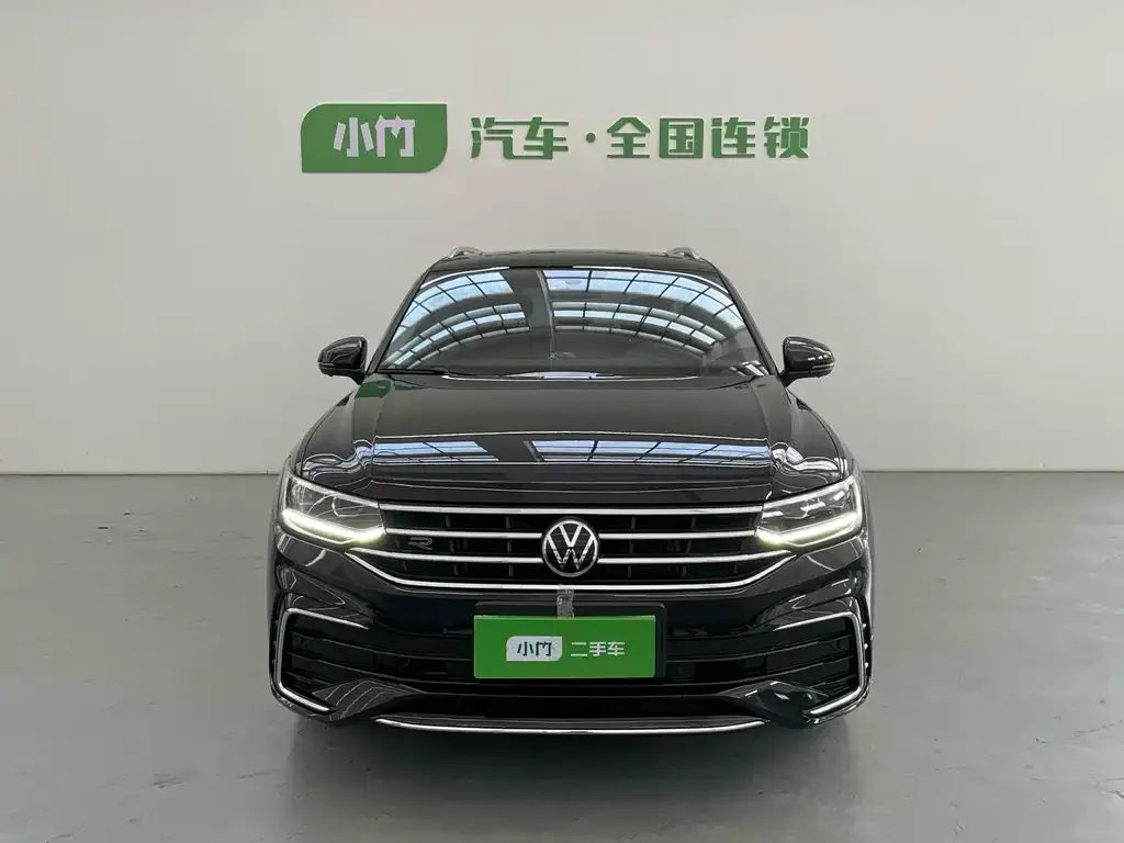 Volkswagen Tiguan L — фото 2