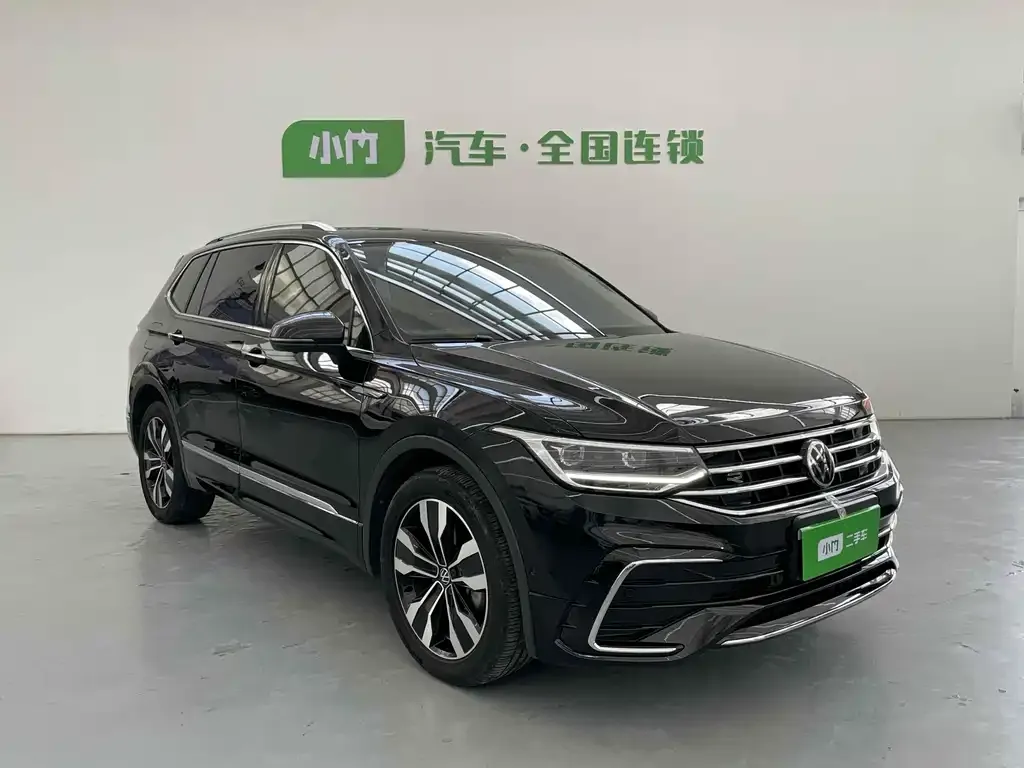 Volkswagen Tiguan L — фото 3