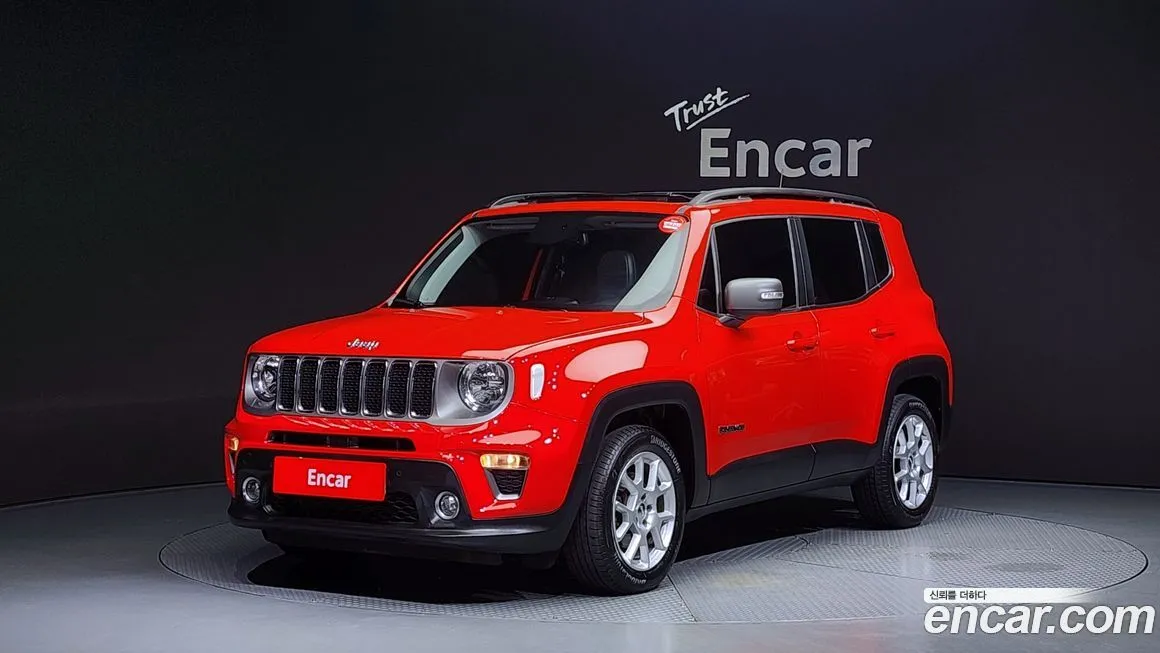Jeep Renegade — фото 1