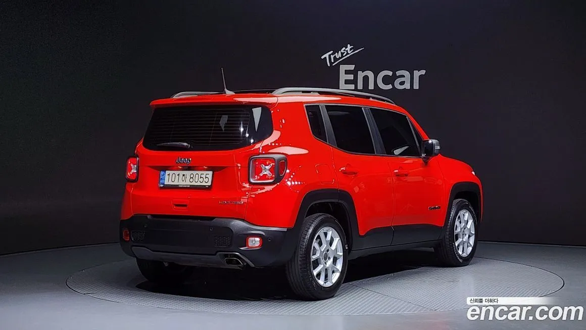 Jeep Renegade — фото 2
